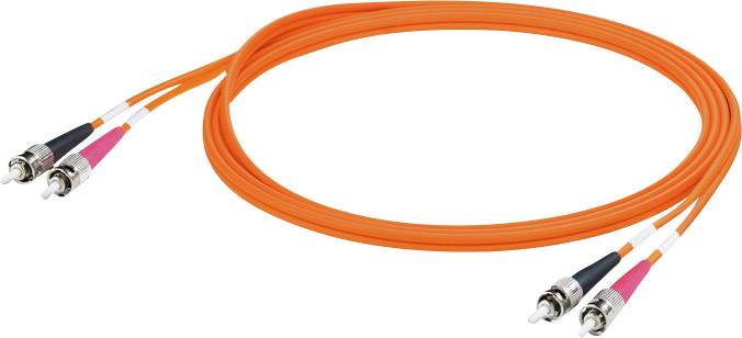 Ein orangefarbenes Glasfaserkabel mit zwei Endverbindungen, jeweils mit silbernen Steckern, verwendet zur Netzwerkverbindung.