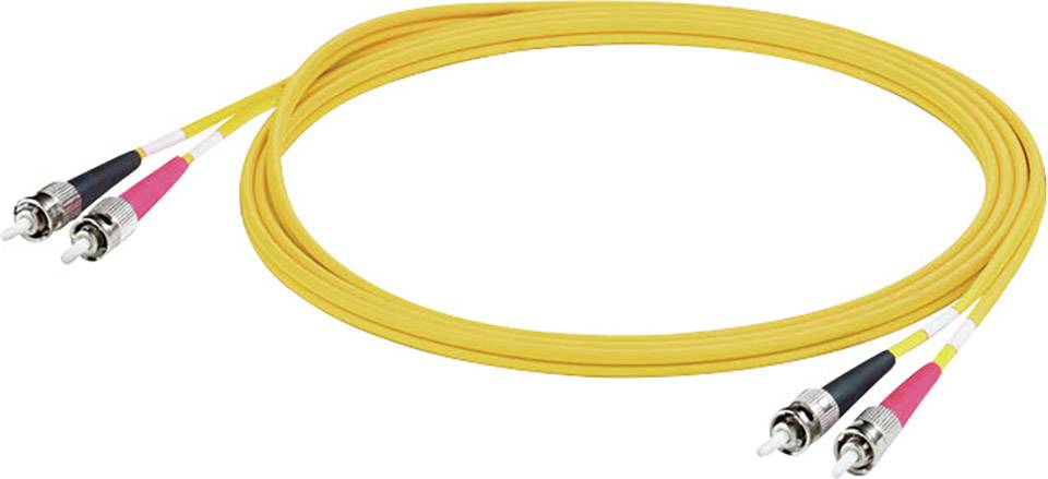 Ein gelbes Glasfaserkabel mit vier Anschlüssen an jedem Ende. Es dient der schnellen Datenübertragung in Telekommunikationsnetzwerken.