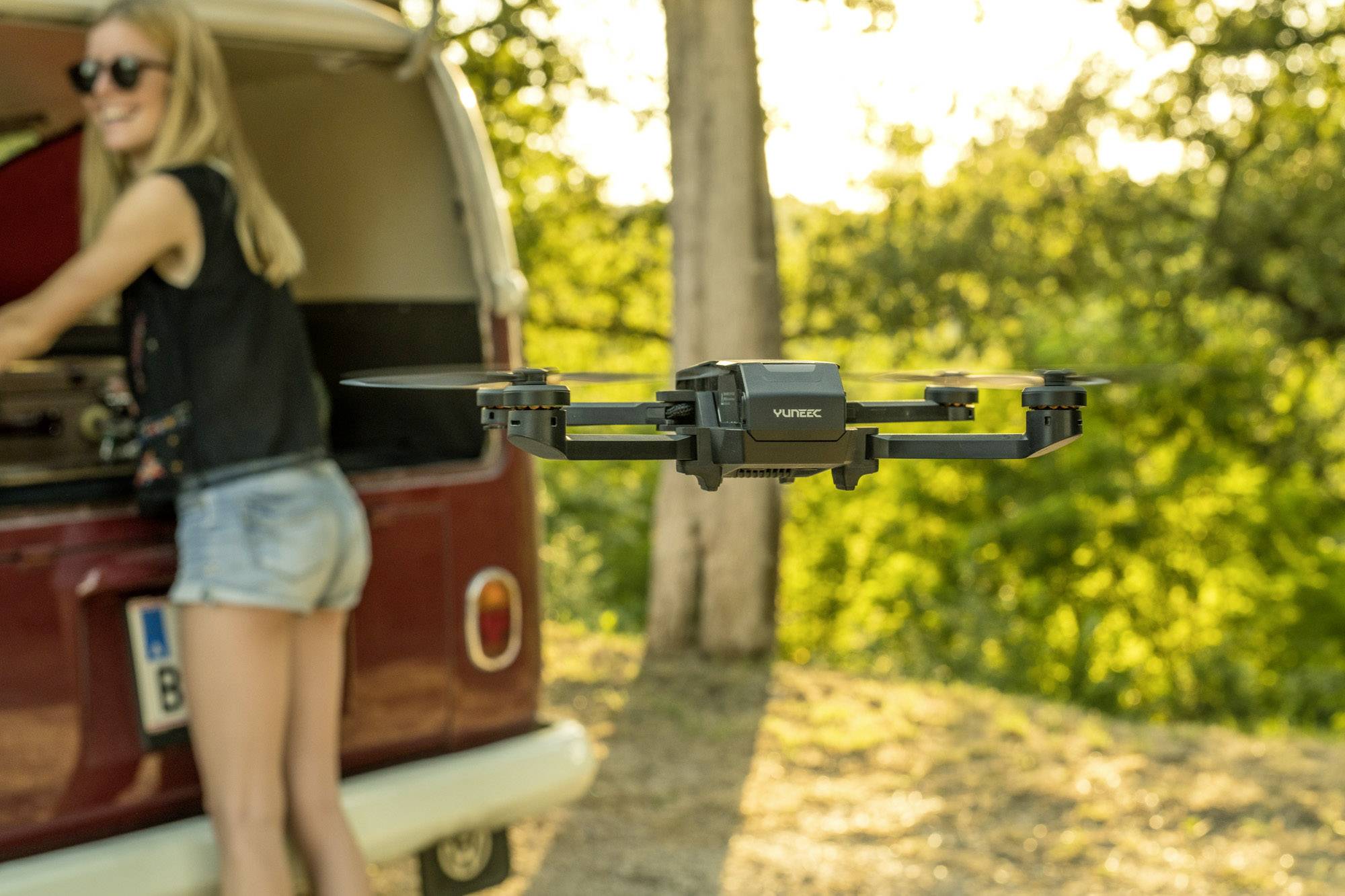 Yuneec Mantis Q X-Pack Quadrocopter RtF Kameraflug