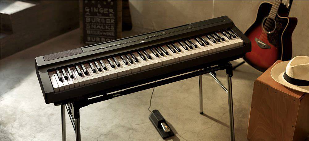 Yamaha P-121WH Digital-Piano Weiß inkl. Netzteil