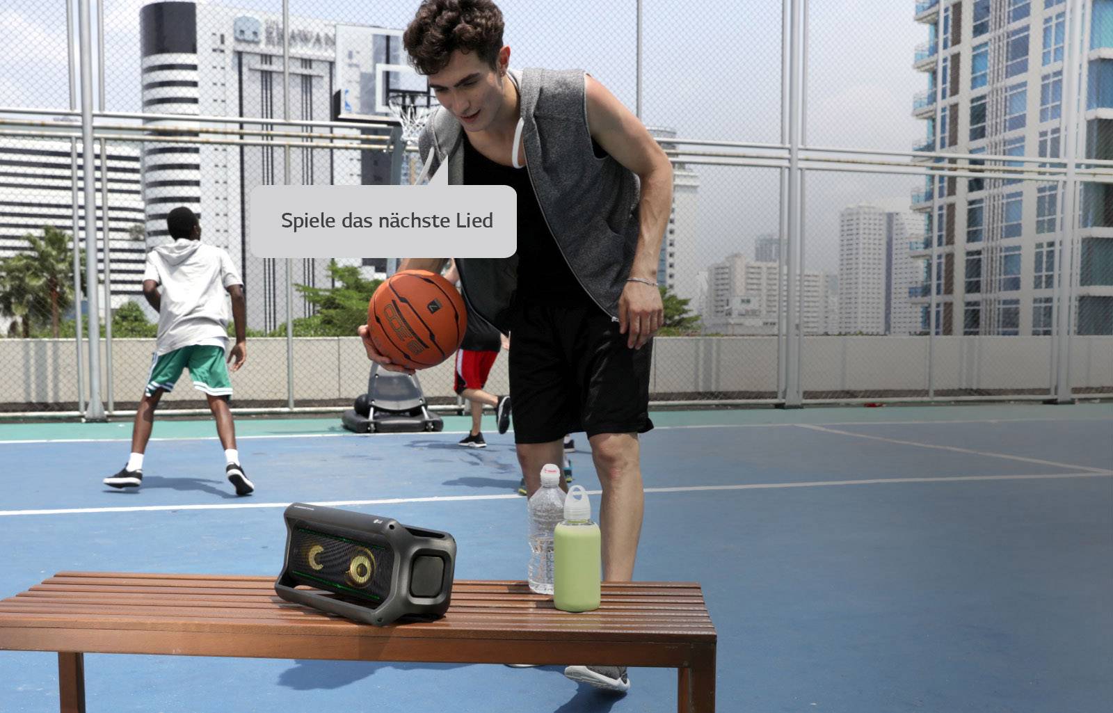 LG Electronics PK7 Bluetooth® Lautsprecher Freisprechfunktion, Outdoor, spritzwassergeschützt, AUX Schwarz