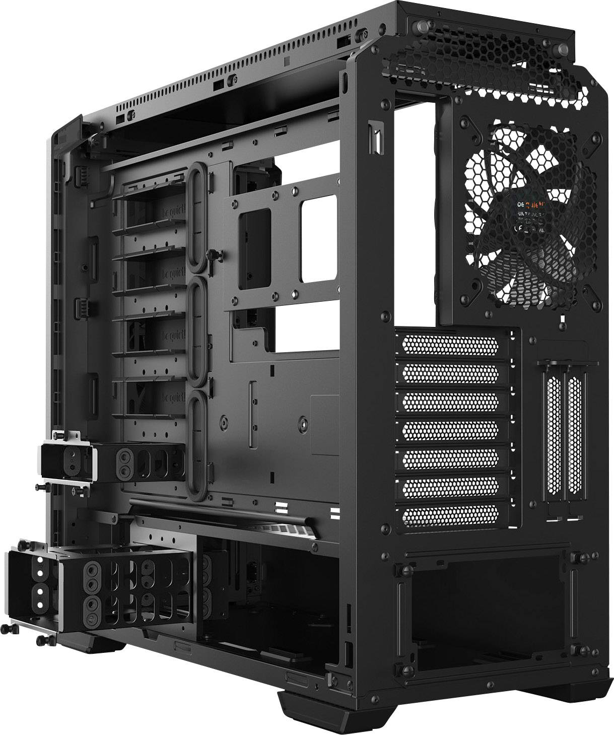 Offenes schwarzes Computergehäuse mit sichtbarem Lüfter oben und mehreren Steckplätzen für Komponenten und Anschlüsse.