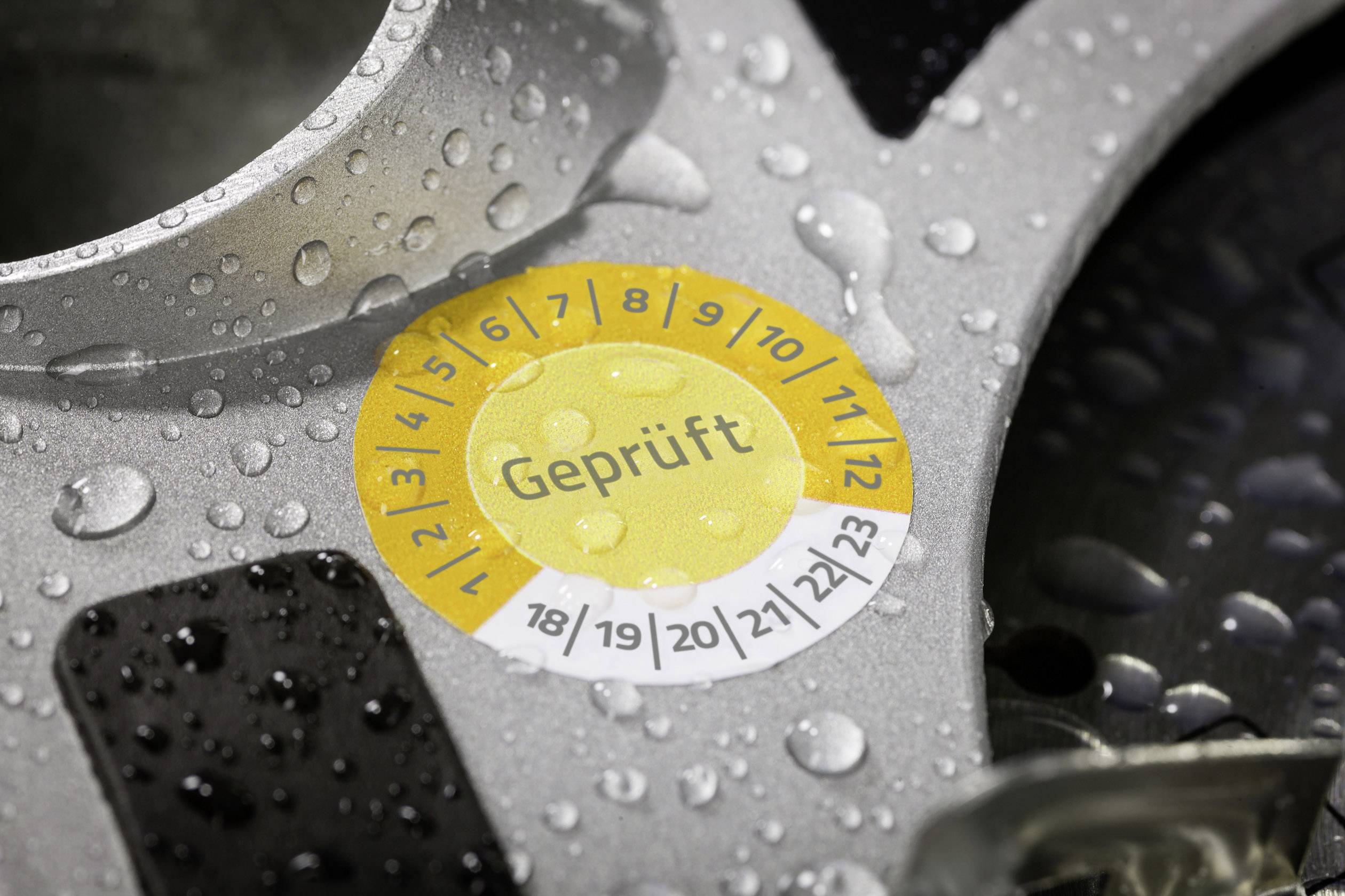 Prüfplaketten -Geprüft- (2018-2023) 30mm extra resistent gelb VE= 80 Stück