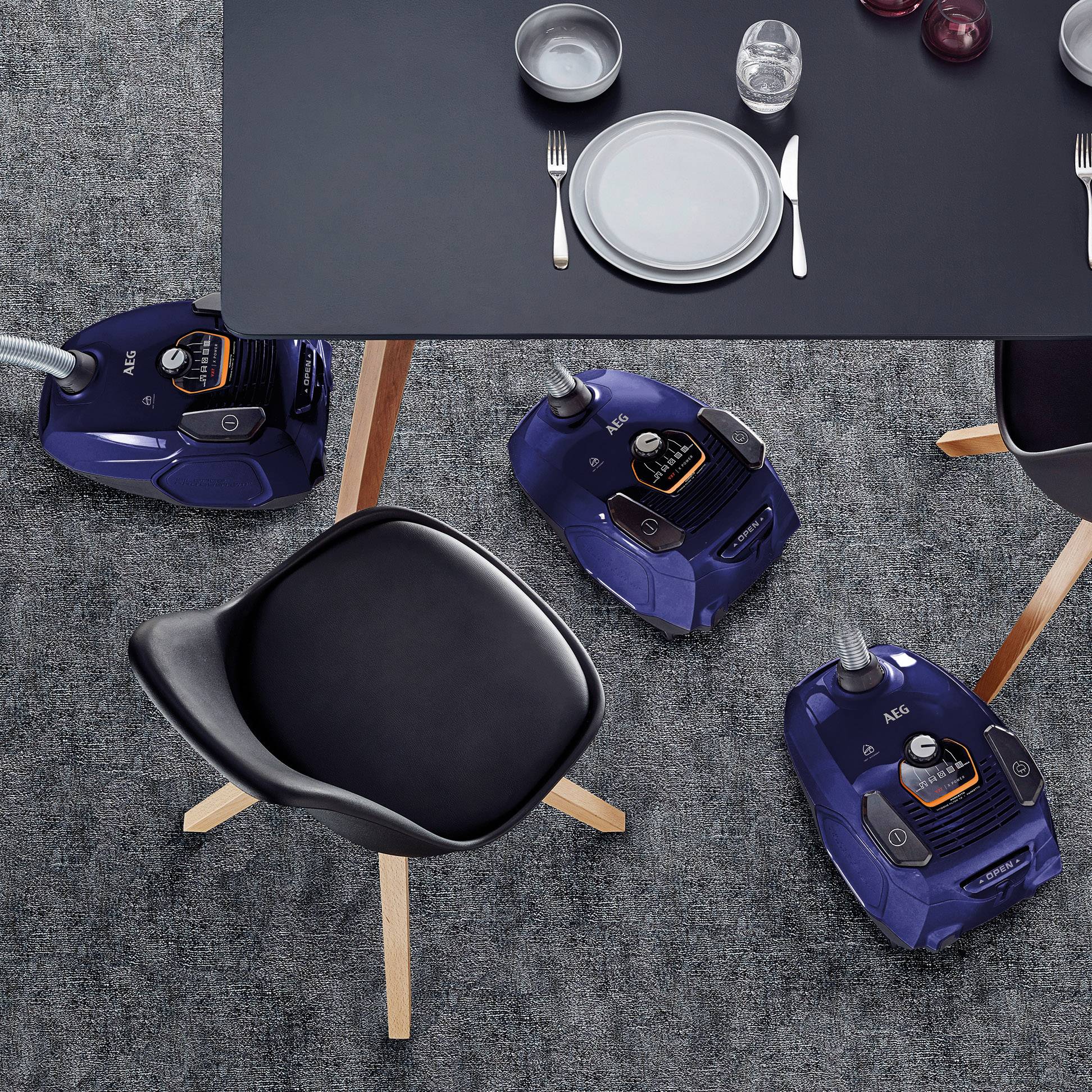 AEG VX7 SilentPerformer Staubsauger 650 W mit Staubbeutel