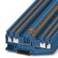 Elektrische Anschlussklemme in blau mit mehreren Eingängen und orangefarbenen Anschlüssen, verwendet für Verdrahtungen.