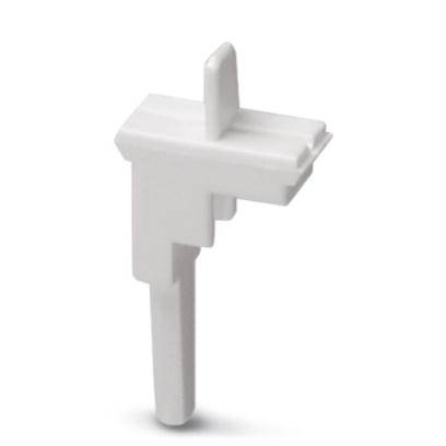 Weißer Kunststoffstecker mit rechteckigem Kopf und einem hervorstehenden Stift, vermutlich ein Teil für eine elektrische Verbindung.