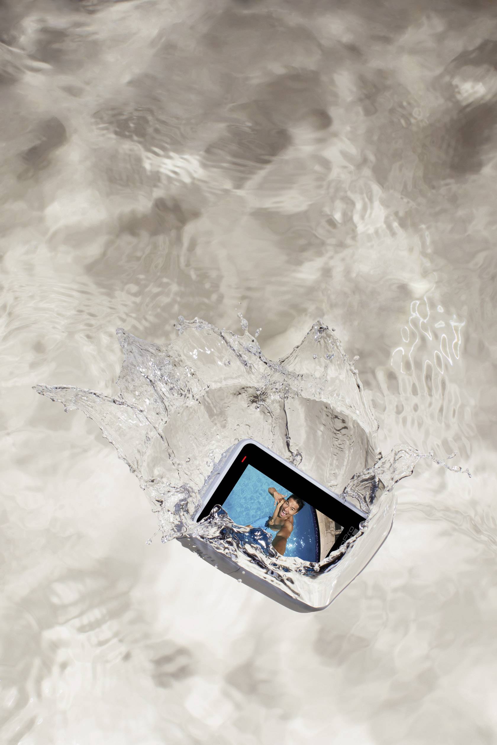 GoPro HERO 7 BLACK inkl. Super Suit und Handgriff Action Cam Full-HD, Wasserfest, Touch-Screen, 4K