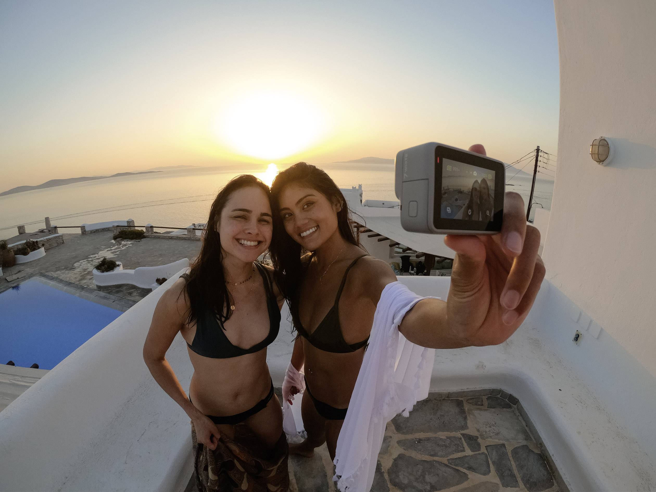 GoPro HERO 7 Black inkl. Travel Kit Action Cam Full-HD, Wasserfest, Touch-Screen, 4K