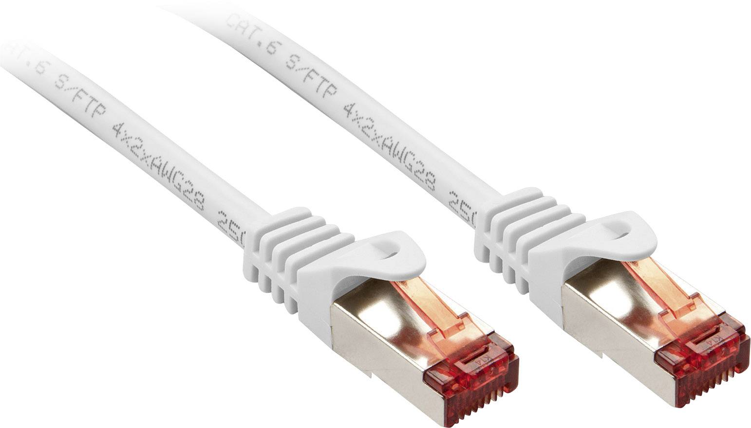 Zwei weiße Ethernet-Kabel mit roten, abgeschirmten Steckern, ideal für schnelle Datenübertragung und Netzwerkverbindungen.