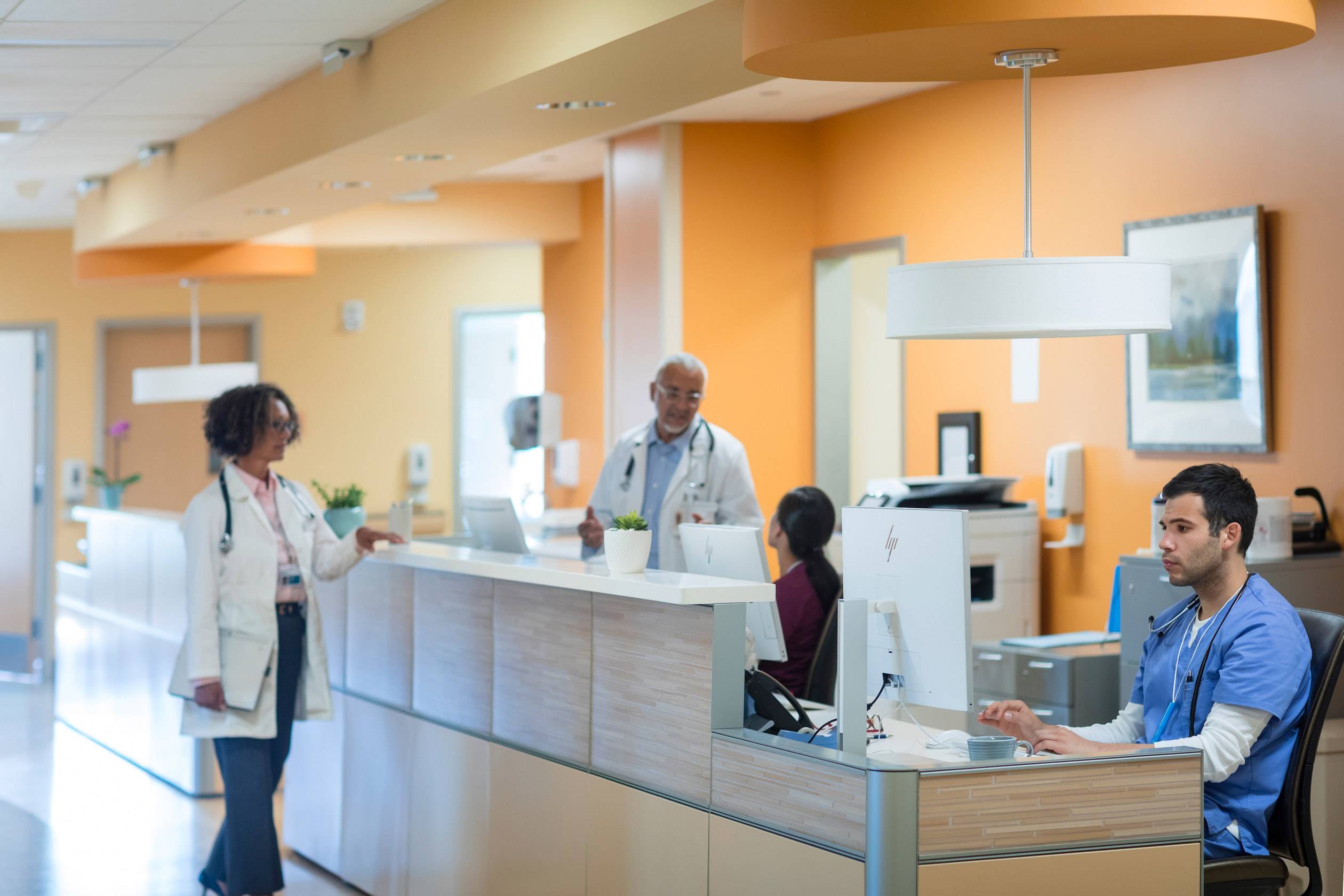 HP EliteOne 800 G4 Healthcare 60.5cm (23.8 Zoll) All-in-One PC Intel Core i5 8500 8GB 256GB SSD Intel UHD Graphics 630 Windows®