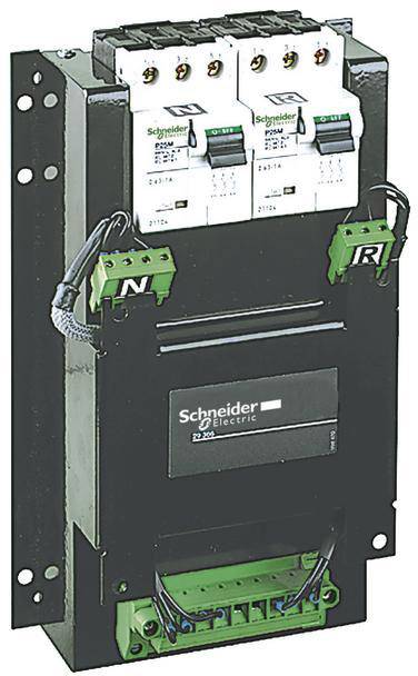 Ein elektrisches Schaltgerät von Schneider Electric mit zwei Kippschaltern und grünem Verdrahtungsmodul an der Unterseite.