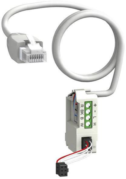Ethernet-Verbindungskabel endet in einem elektronischen Modul mit vier grünen Anschlussklemmen, geeignet für Kommunikationsgeräte.