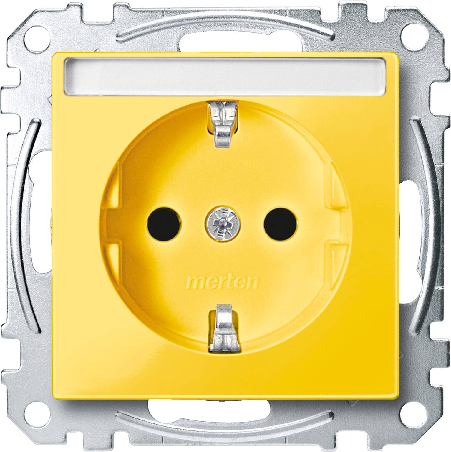 Gelbe Steckdose ohne Abdeckung, sichtbar sind die runden Öffnungen für Stecker und eine zentrale Schraube, montiert auf Metallrahmen.