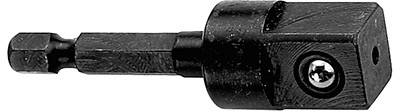 Ein schwarzer Steckschlüsseladapter mit einem Vierkantkopf und einem hexagonalen Schaft. Wird für die Verbindung von Werkzeugen genutzt.