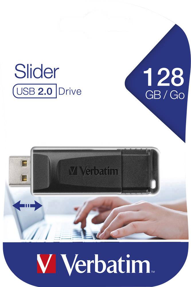 USB-Stick-Verpackung von Verbatim, 128 GB, USB 2.0, Schiebemechanismus. Hände tippen auf einer Tastatur im Hintergrund.