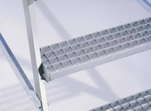 ZARGES 41954 Aluminium Podesttreppe fahrbar 59.7 kg