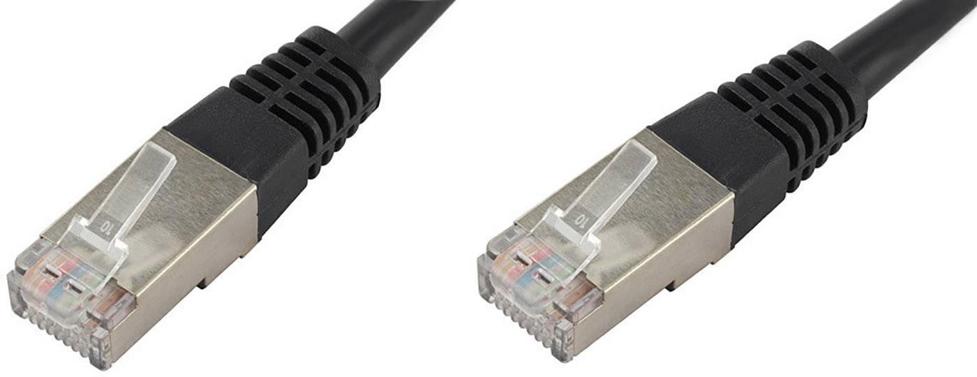 Zwei schwarze Ethernet-Kabel mit RJ45-Steckern, parallel zueinander angeordnet.