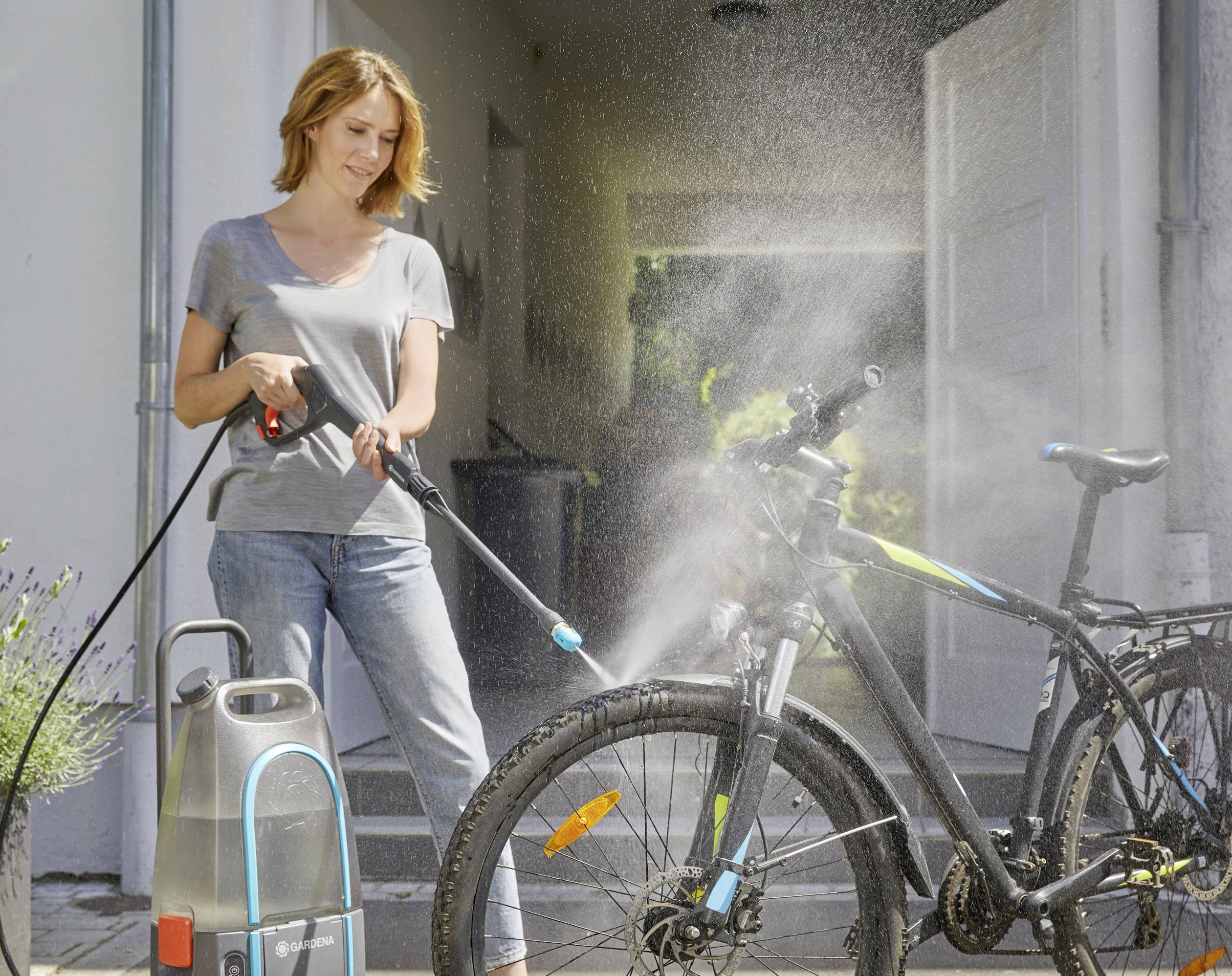 GARDENA AquaClean Li-40/60 Hochdruckreiniger 60 bar Kaltwasser