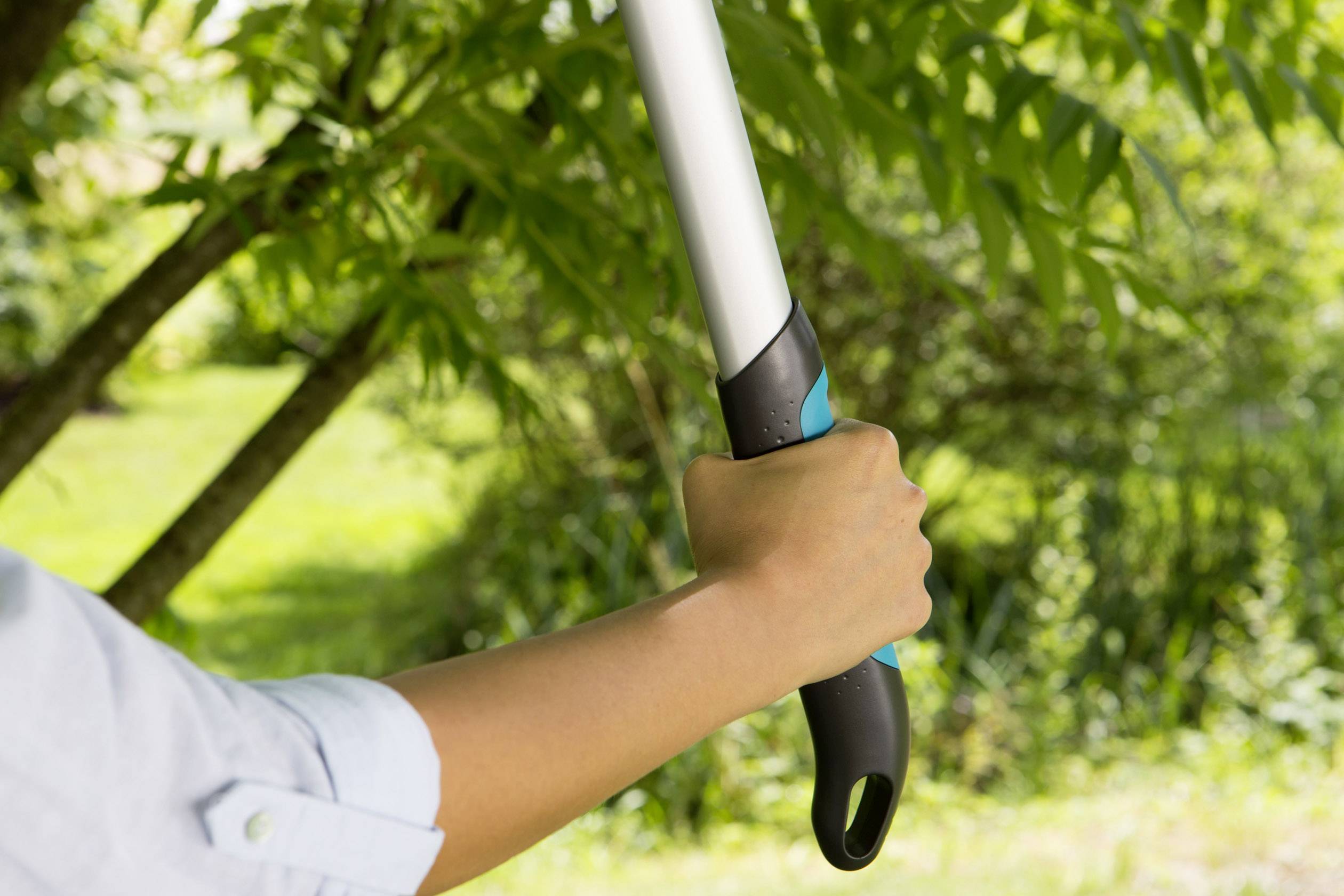 GARDENA 12003-20 EasyCut 680 B Astschere Bypass