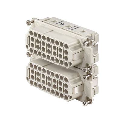 Doppelstock-Steckverbinder in grauer Ausführung mit mehreren Kontaktöffnungen, seitlich montiert mit Schraubbefestigung.