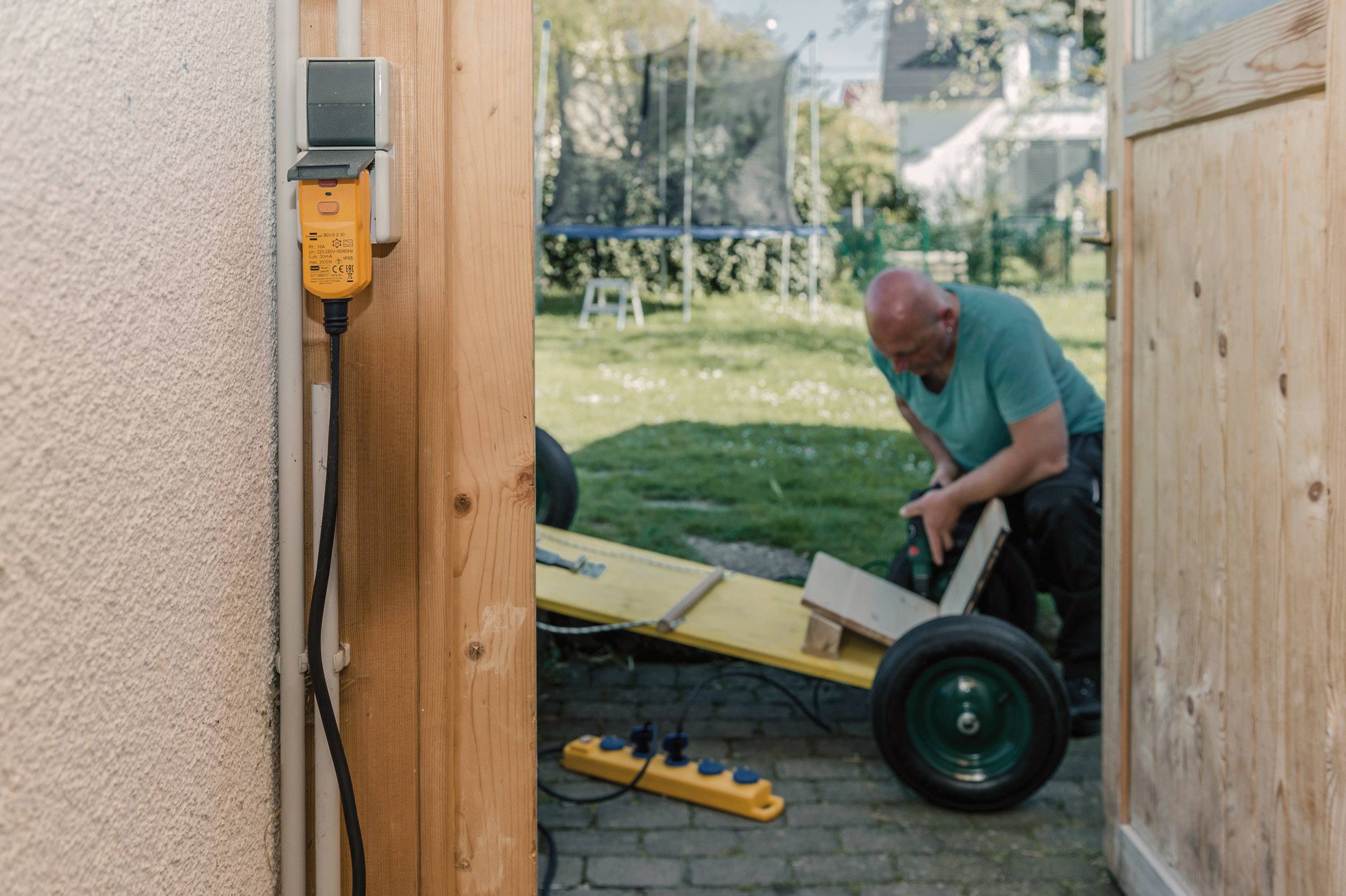 Brennenstuhl 1159900805 Steckdosenleiste mit Schalter 5fach Gelb Schutzkontakt 1St.