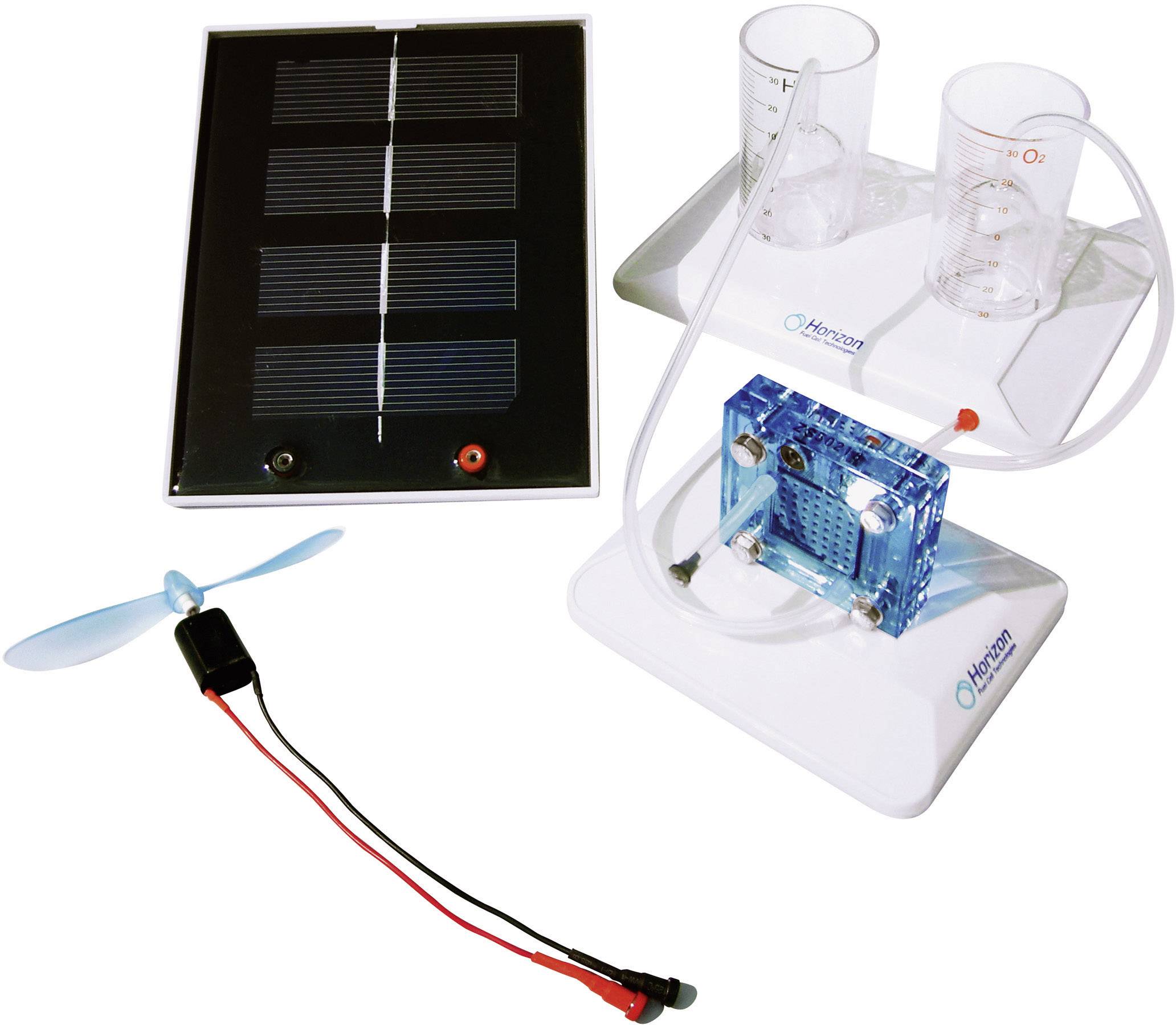 Bausatz für Solar-Wasserstoff-Auto: Solarpanel, Elektrolysezelle und Motor mit Propeller. Zeigt erneuerbare Energieumwandlung.