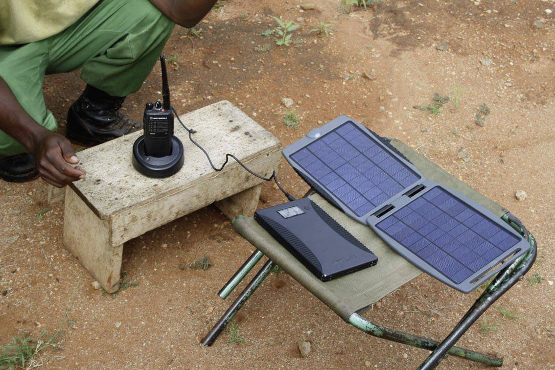 Power Traveller Powergorilla Powerbank 24000 mAh Quick Charge 3.0 LiPo USB-A Schwarz Outdoor, Statusanzeige