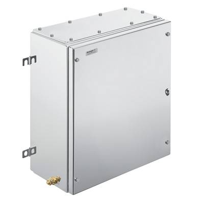 Metallischer Elektrokasten, rechteckig, mit abgerundeten Ecken, Klemmen an der Seite. Verwendet zur Sicherung elektrischer Anschlüsse.