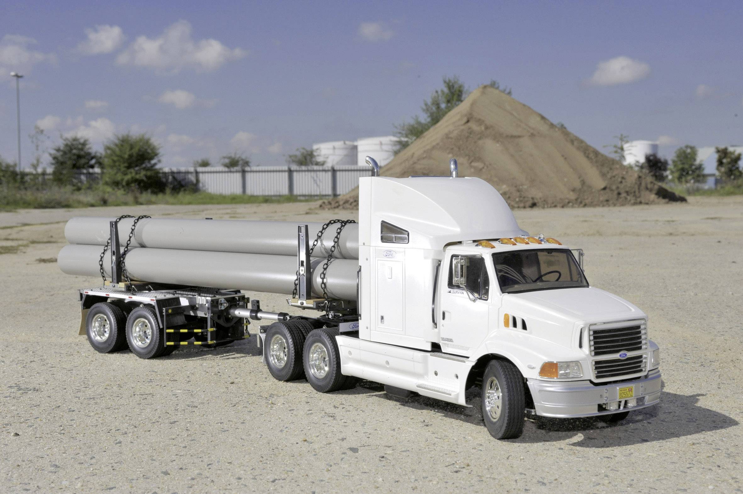 Tamiya 56310  1:14 Rungenteleskop-Auflieger