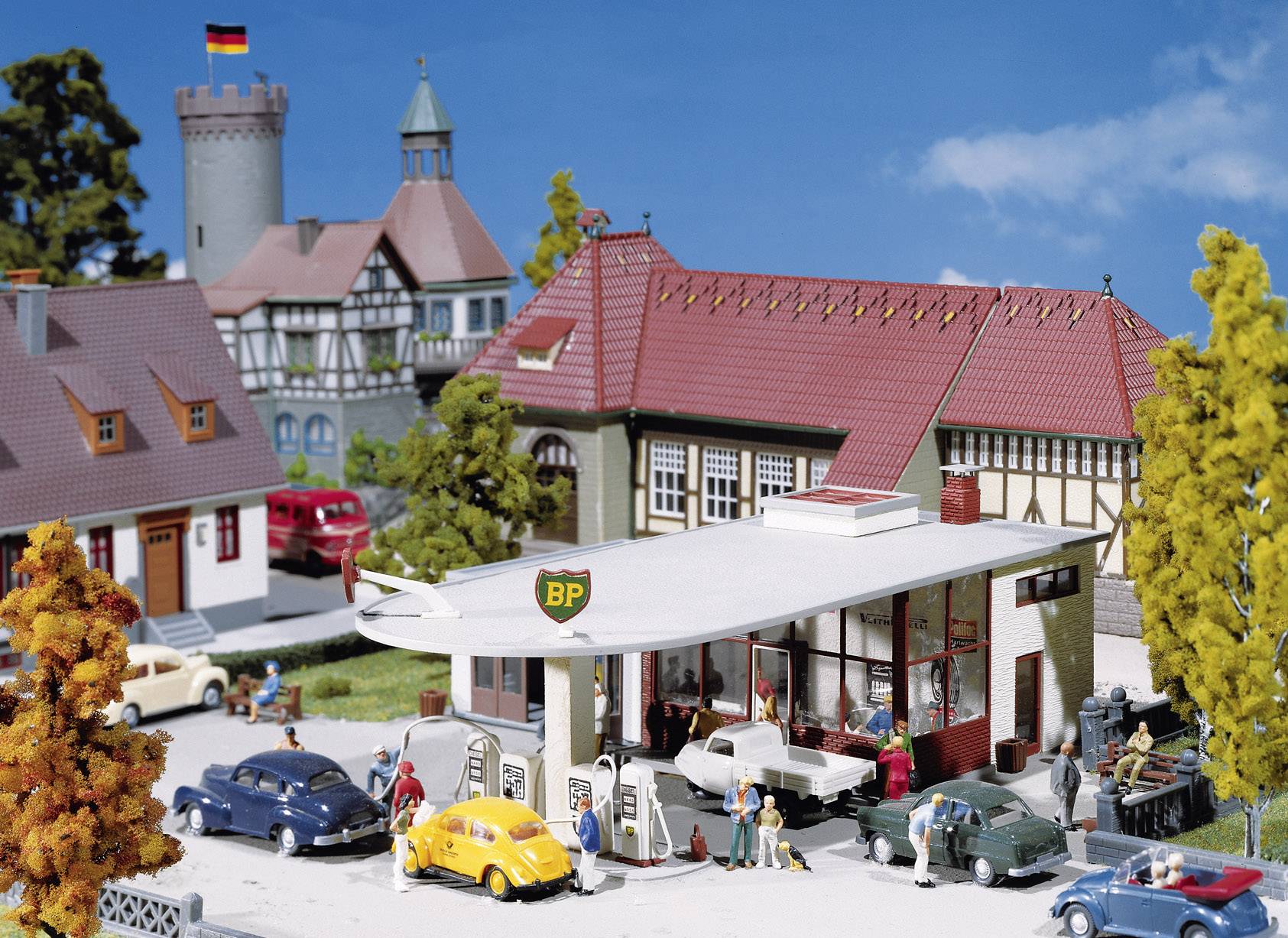 Faller 130347 H0 BP-Tankstelle