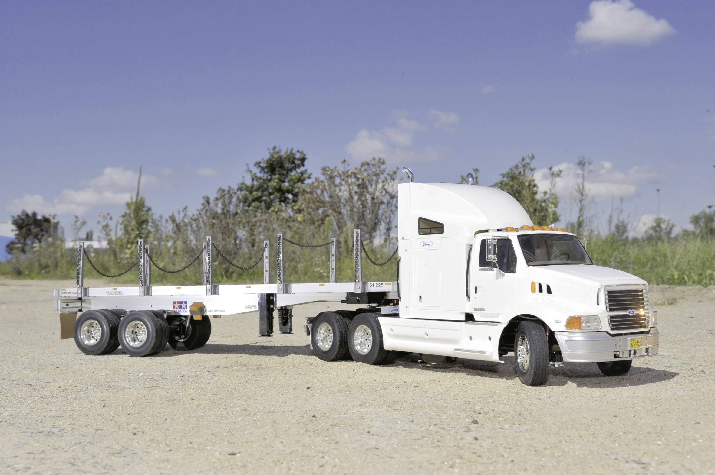 Tamiya 56309 Ford Aeromax 1:14 Elektro RC Modell-LKW Bausatz