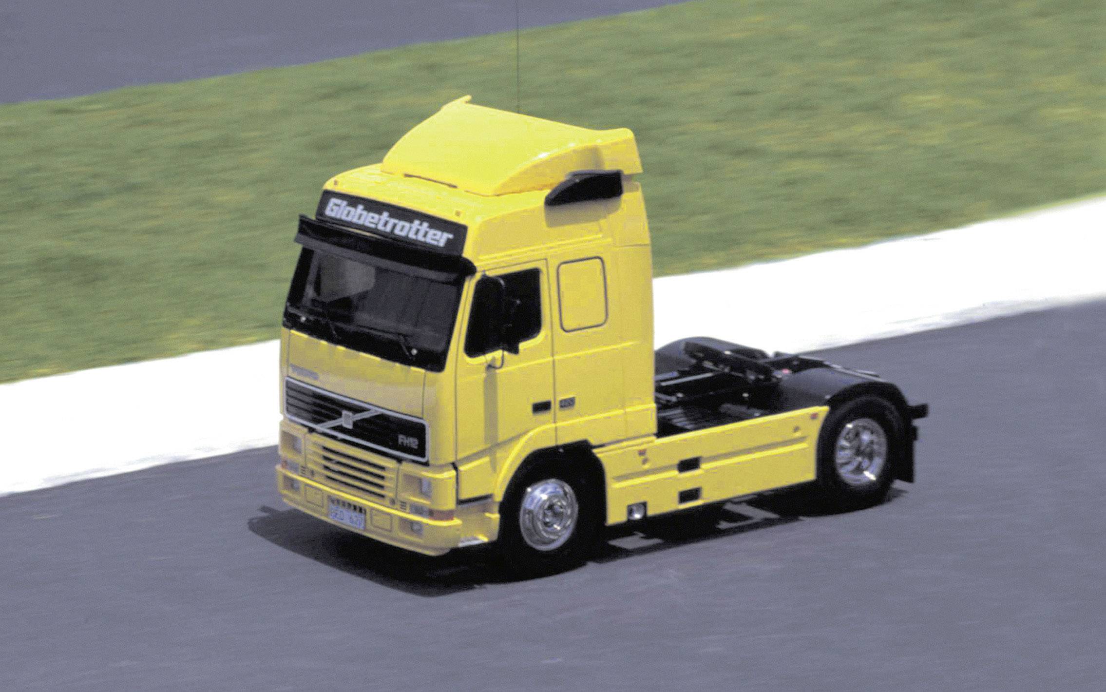 Tamiya 56312 Volvo FH12 1:14 Elektro RC Modell-LKW Bausatz
