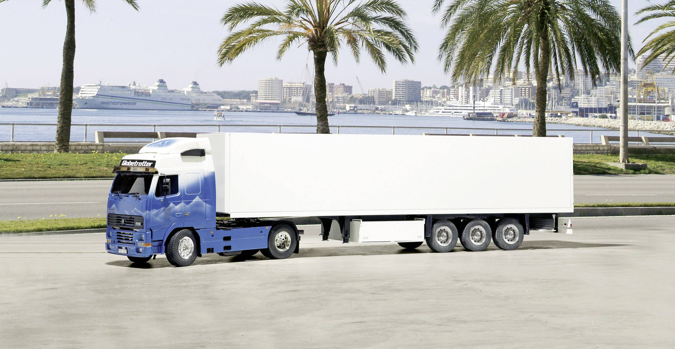 Tamiya 56312 Volvo FH12 1:14 Elektro RC Modell-LKW Bausatz