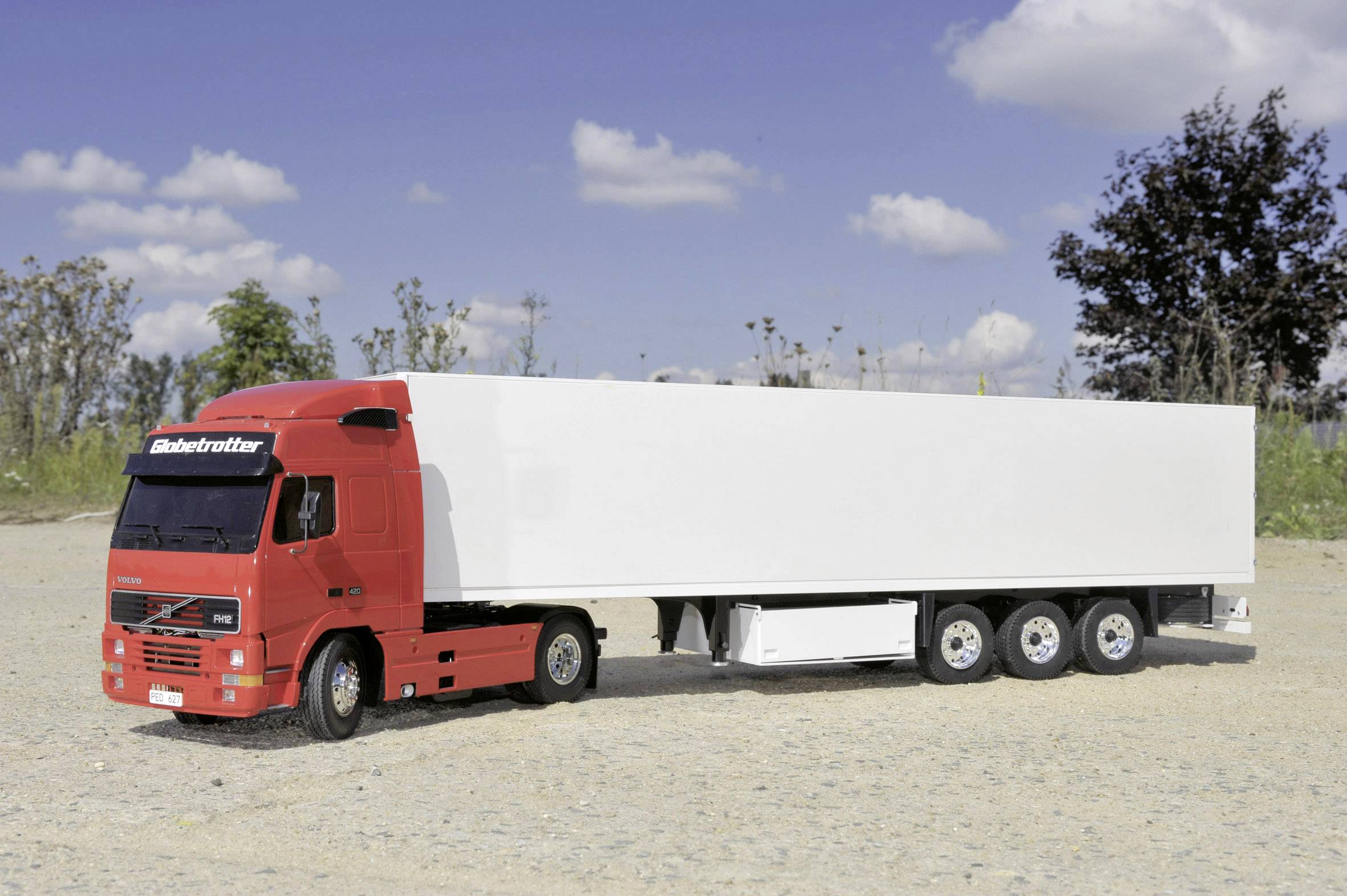 Tamiya 56312 Volvo FH12 1:14 Elektro RC Modell-LKW Bausatz