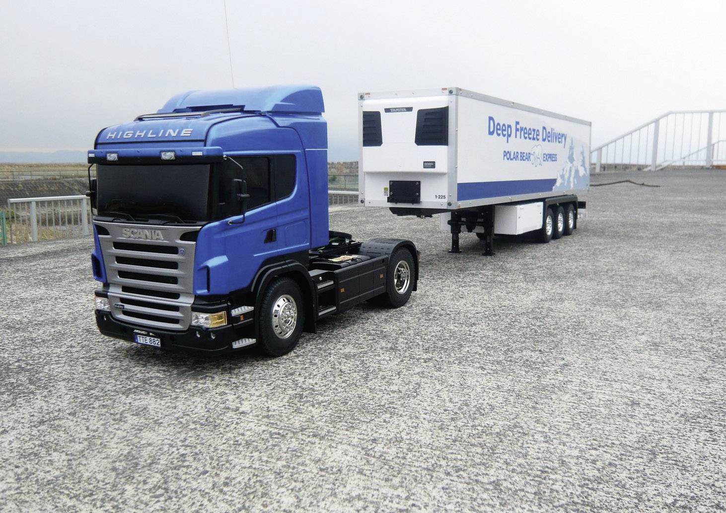 Tamiya 56319 Deep Freeze Delivery 1:14 Kühl-Auflieger