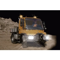Carson Modellsport Unimog Mercedes Benz U300 Bauhof 1:12 RC Einsteiger Funktionsmodell Baufahrzeug inkl. Akku, Ladegerät und Carson Modellsport Unimog Mercedes Benz U300 Bauhof 1:12 RC Einsteiger Funktionsmodell Baufahrzeug inkl. Akku, Ladegerät und