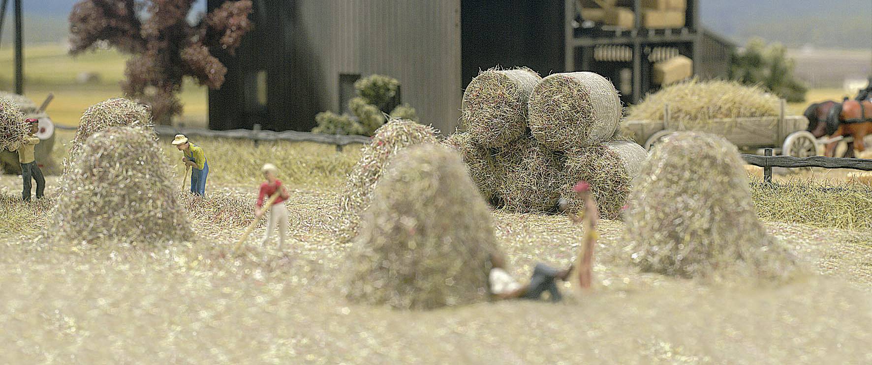 Busch 1212 H0 Heu- und Strohballen Fertigmodell