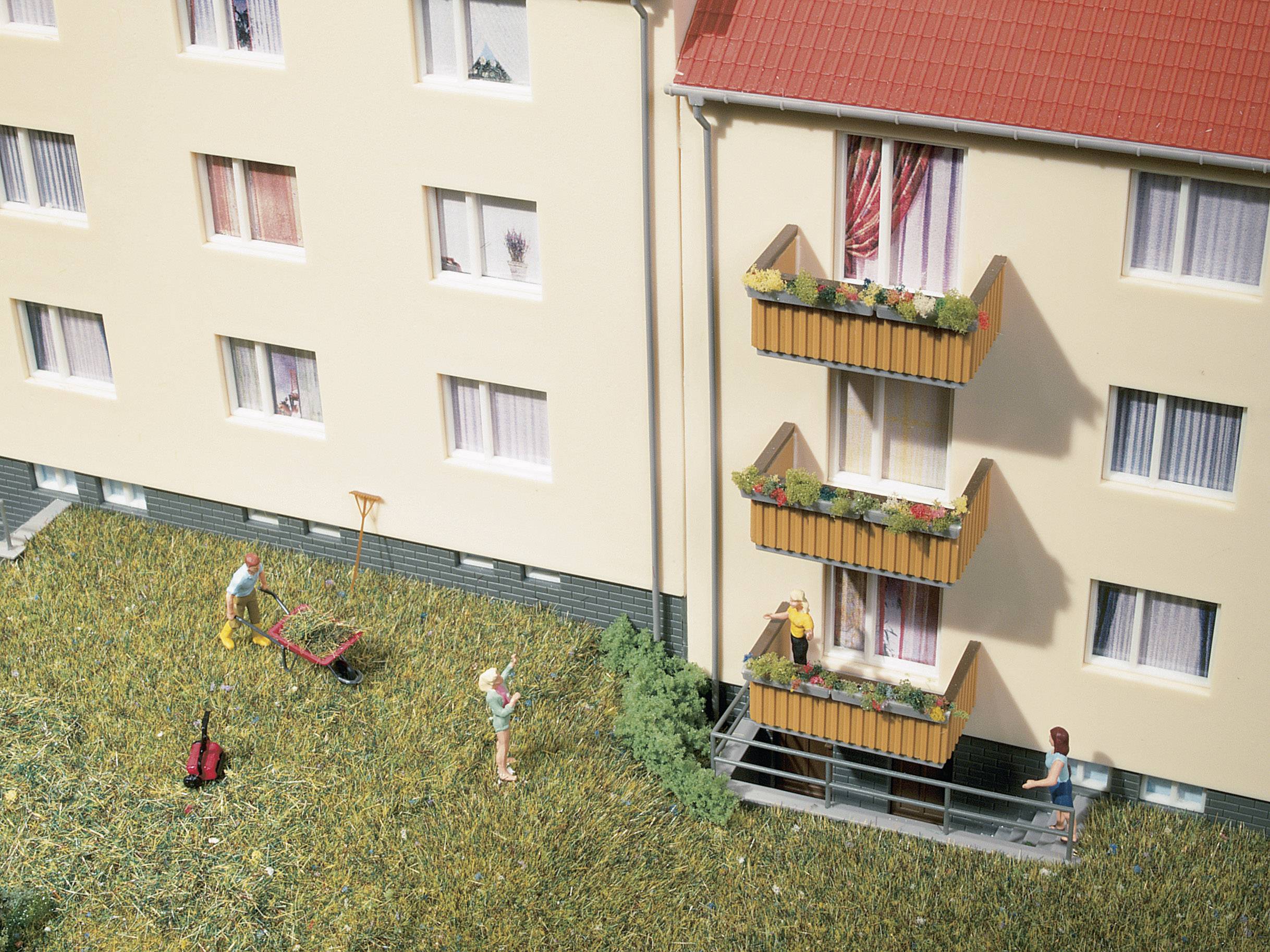 Auhagen 11402 H0 Mehrfamilenhaus