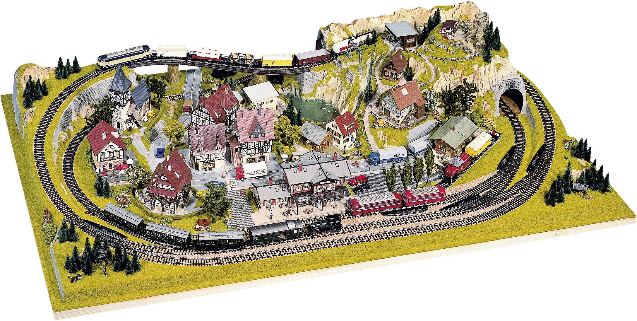 NOCH 0081580 H0, N, TT Fertiggelände zentral Königsfeld H0 Märklin C-Gleis (mit Bettung), H0 Märklin K-Gleis (ohne Bettung), H0