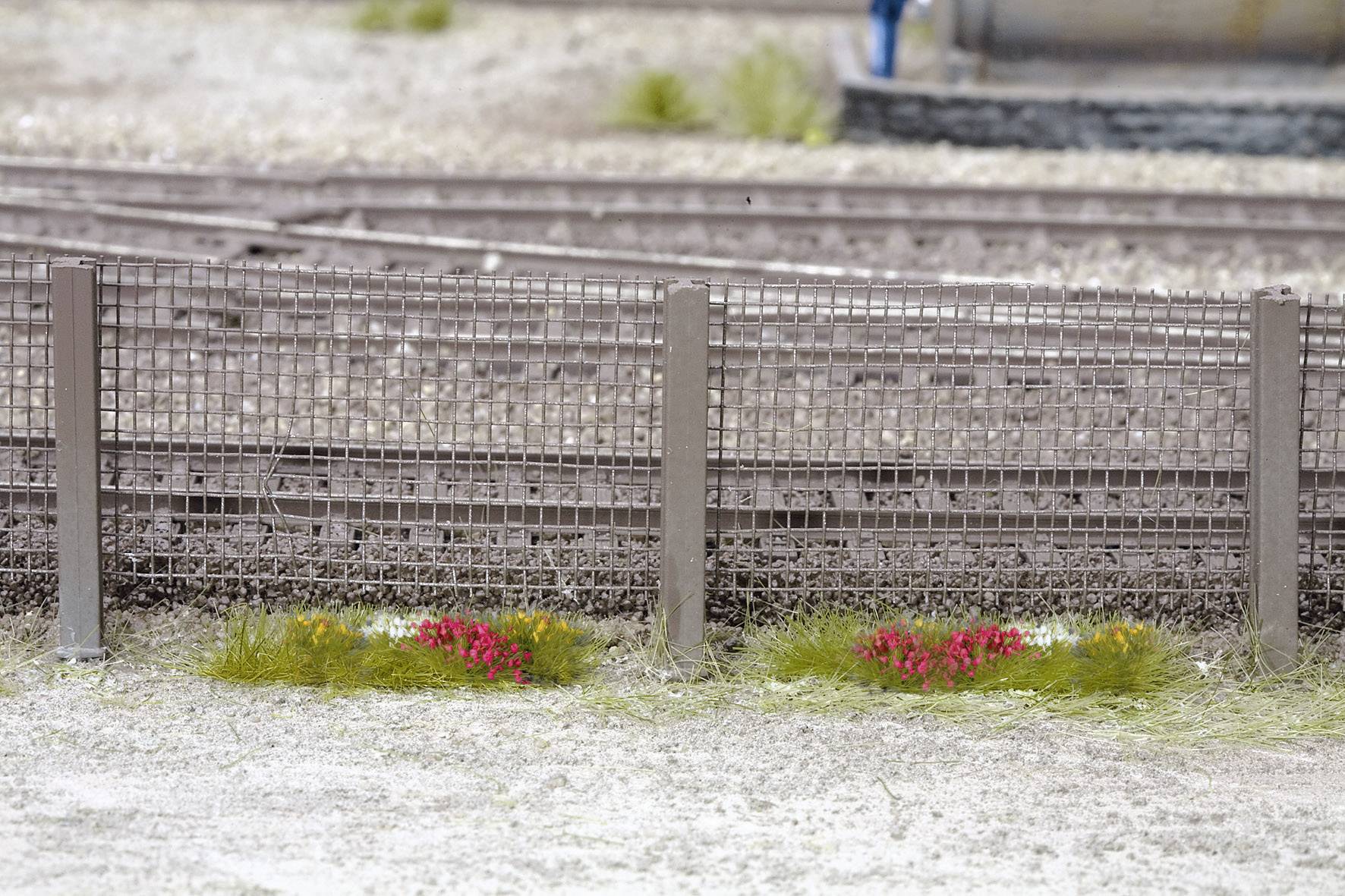 NOCH 07703 Grasstreifen Blumenwiese