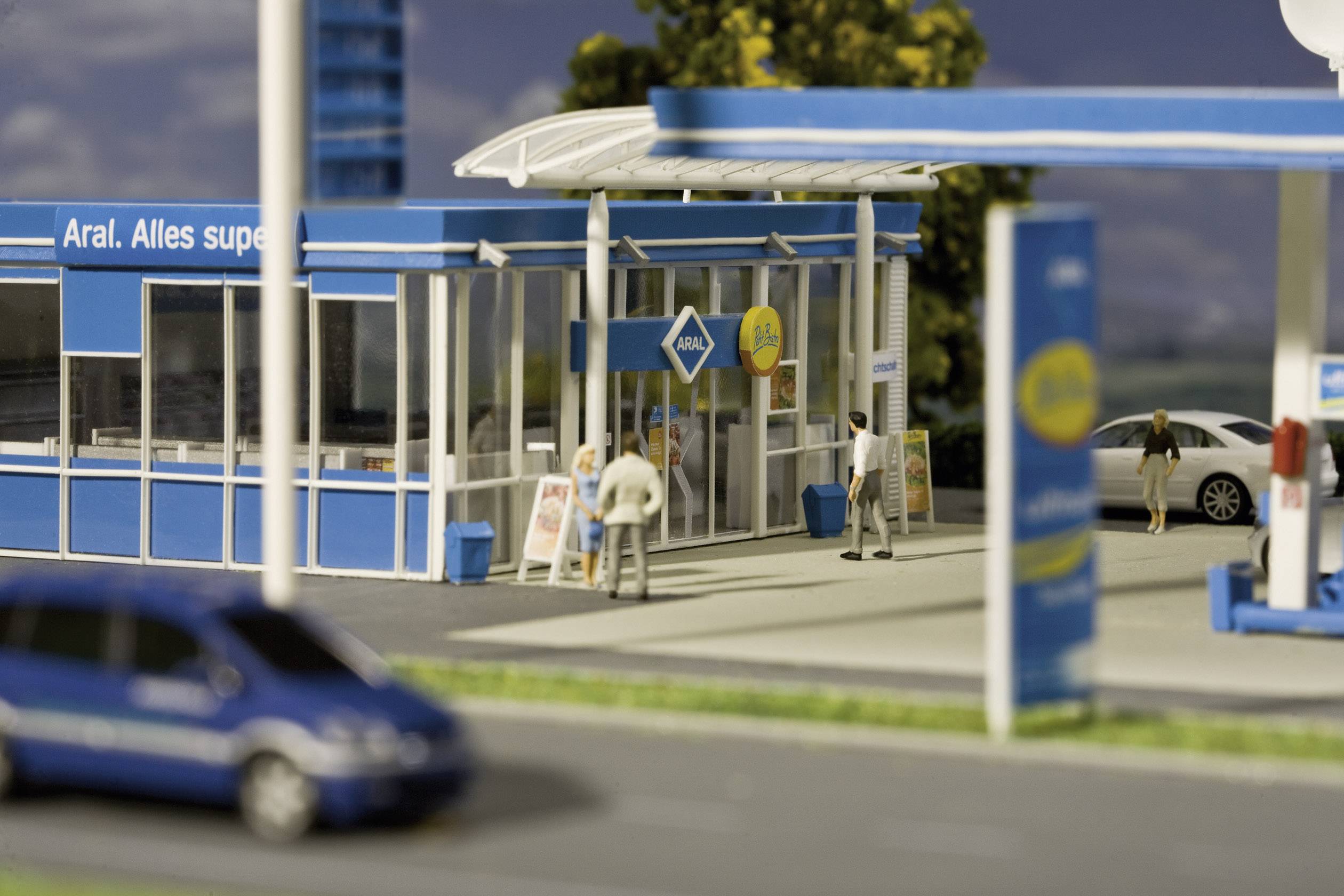 Faller 130482 H0 Tankstelle Aral
