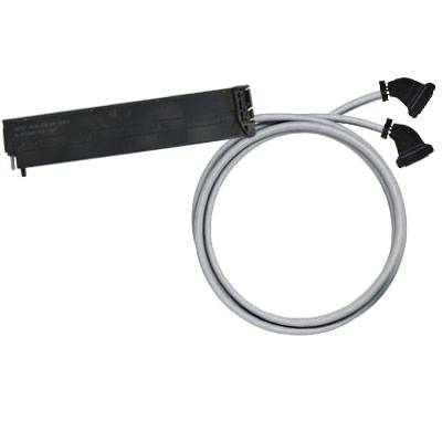 Ein schwarzer Modemschutz mit grauem Kabel für elektrische Gerätesicherheit.