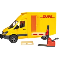 Bruder Mercedes Benz Sprinter DHL mit Handhubwagen und 2 Paletten Bruder Mercedes Benz Sprinter DHL mit Handhubwagen und 2 Paletten