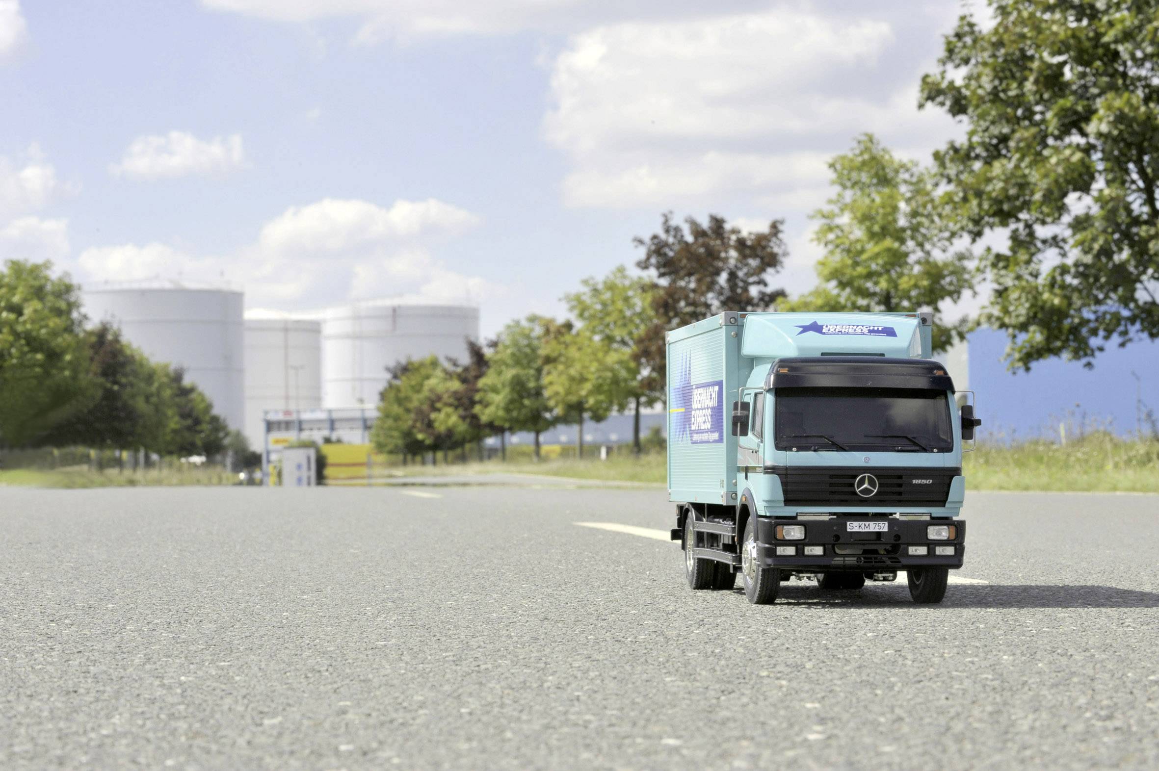 Tamiya 56307 Mercedes Benz 1850 1:14 Elektro RC Modell-LKW Bausatz