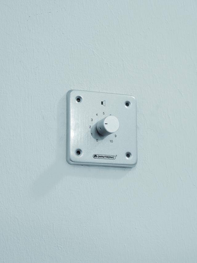 Omnitronic Einbau ELA-Lautstärkeregler mono Silber