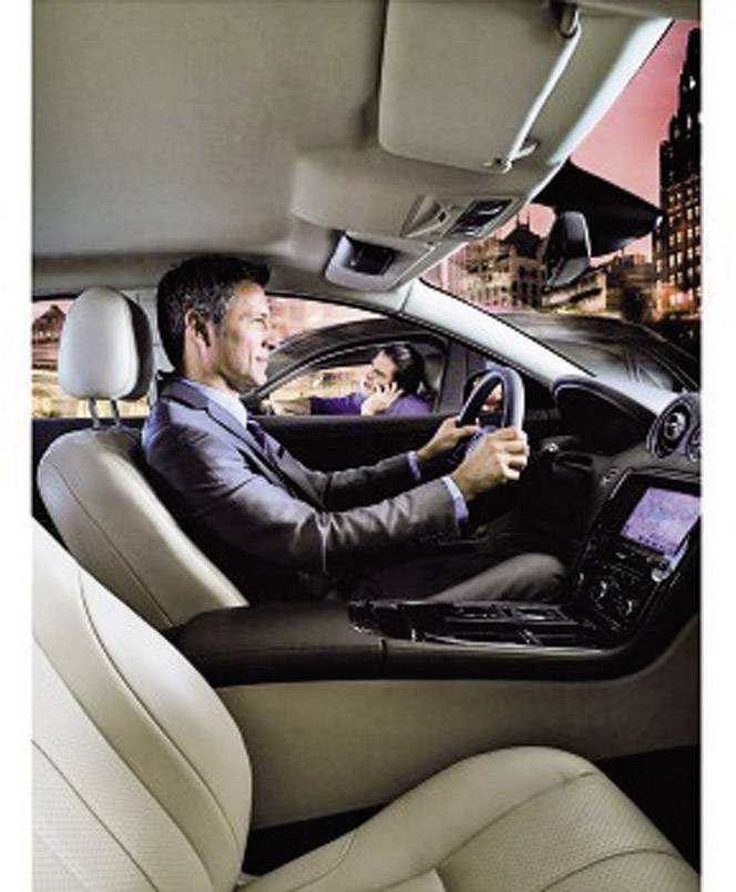 Jabra Freeway Bluetooth® Freisprecheinrichtung Gesprächs-Zeit (max.): 14 h