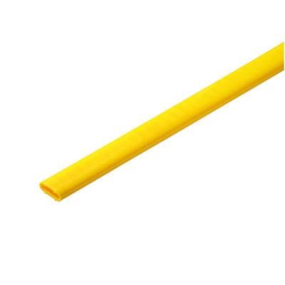 Gelbes, flexibles, längliches Objekt, wahrscheinlich ein Kabelkanal oder eine Schutzschlauchabdeckung, liegt diagonal auf weißem Hintergrund.
