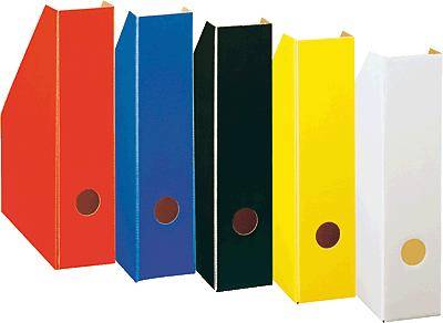 Fünf farbige Stehsammler stehen nebeneinander aufgereiht. Farben: Rot, Blau, Schwarz, Gelb und Weiß. Verwendet zur Ordnung von Dokumenten.