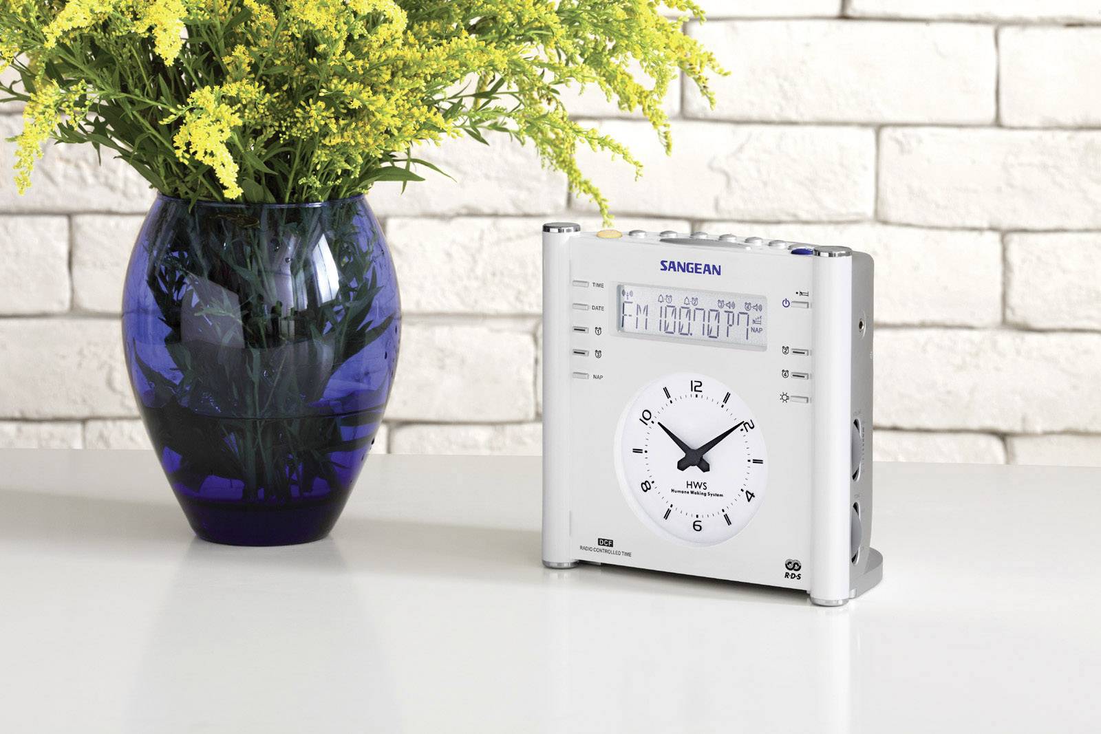 Sangean Atomic 30 Radiowecker UKW, MW AUX Weiß