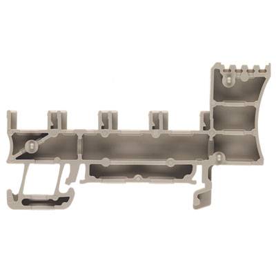 Querschnitt eines Kunststoffprofils mit mehreren Kammern und Halterungen, technisch und funktional gestaltet.